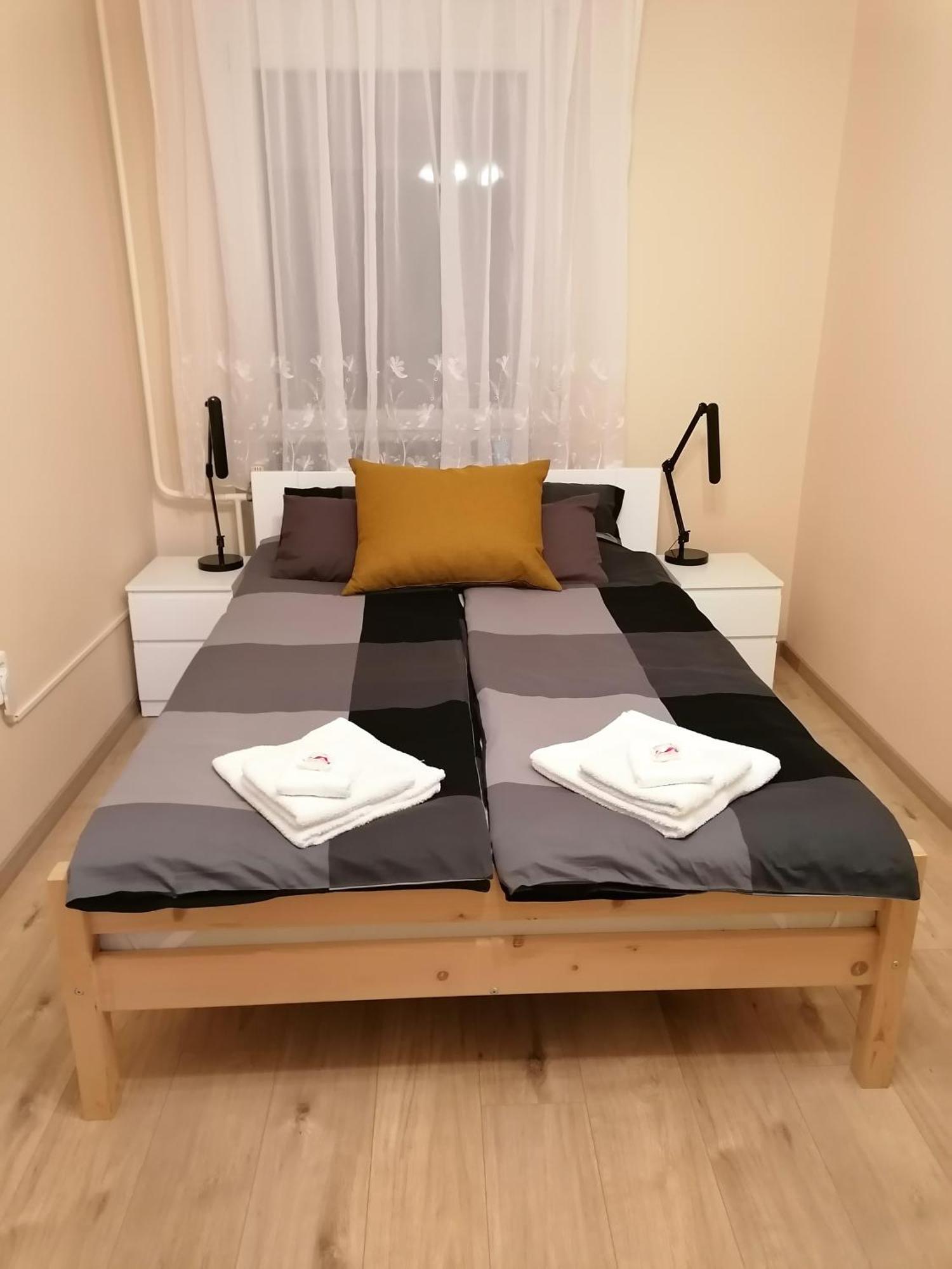 Central Park Apartman Szekszárd Eksteriør bilde