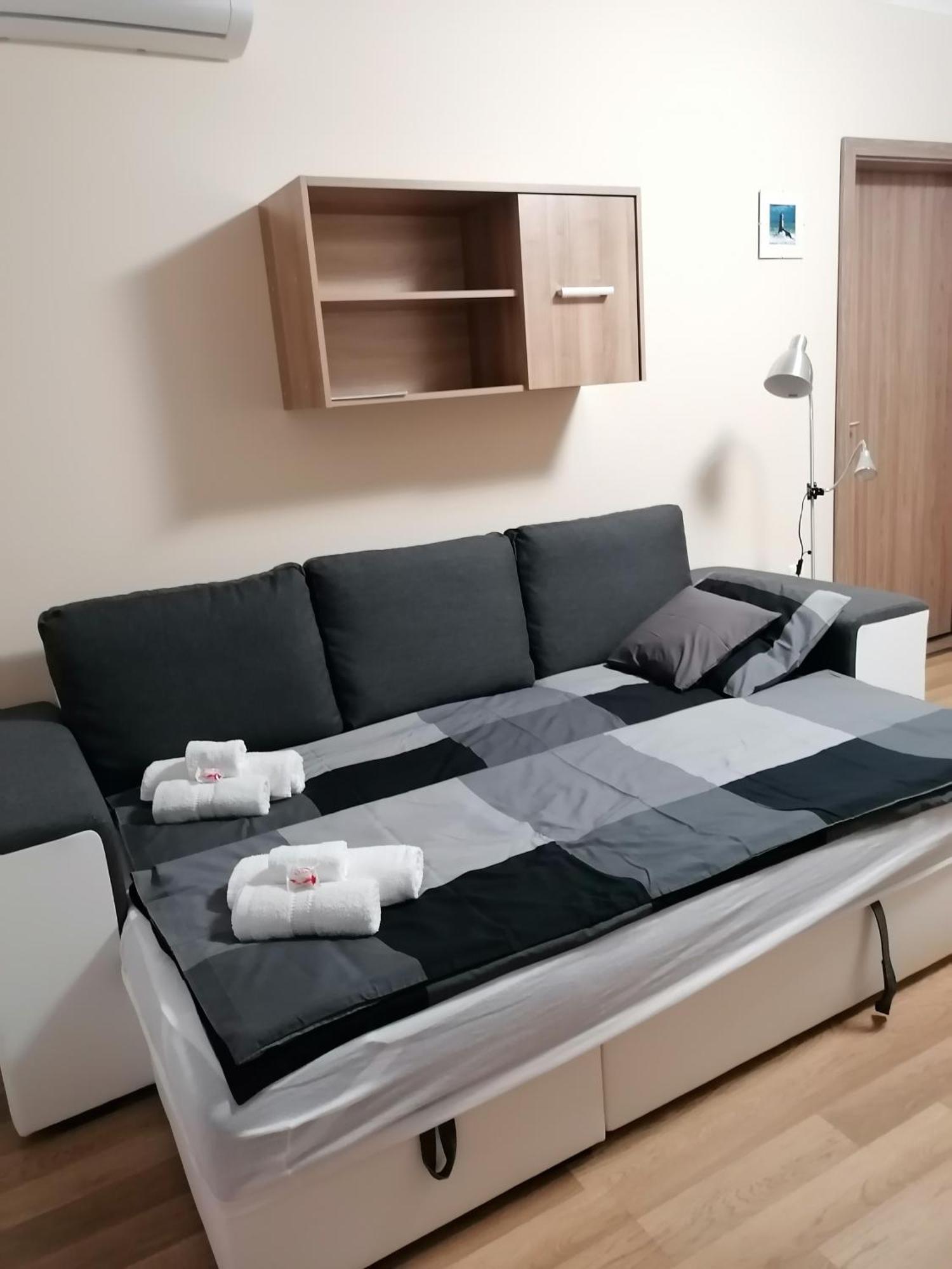 Central Park Apartman Szekszárd Eksteriør bilde