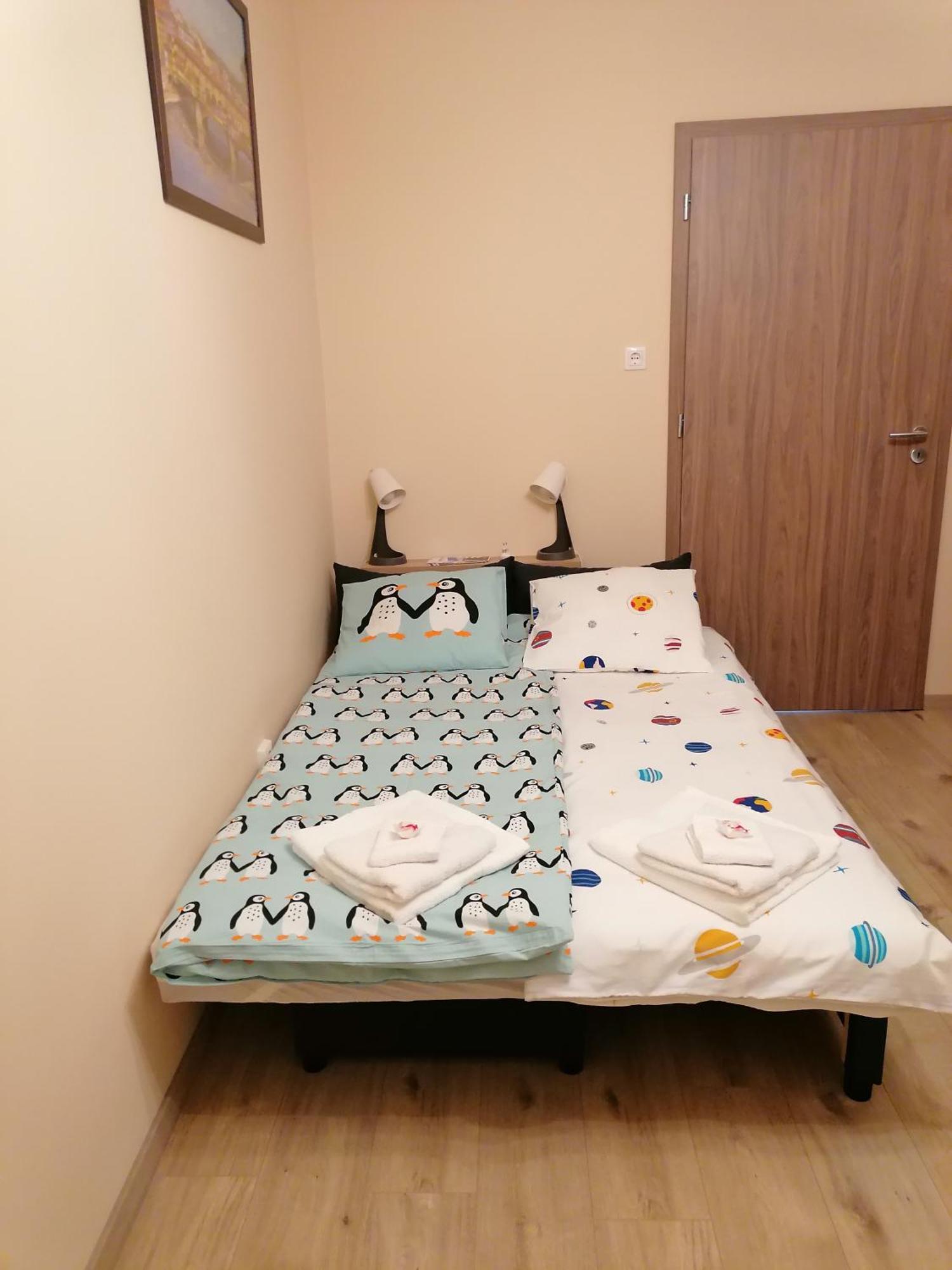 Central Park Apartman Szekszárd Eksteriør bilde