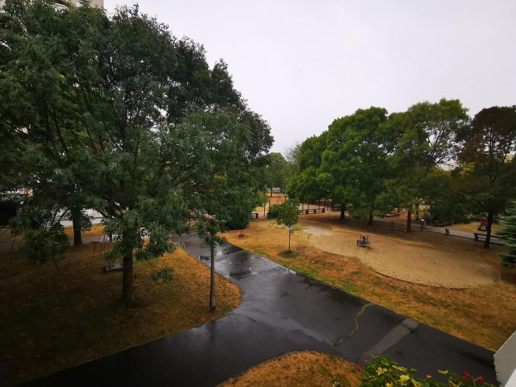 Central Park Apartman Szekszárd Eksteriør bilde
